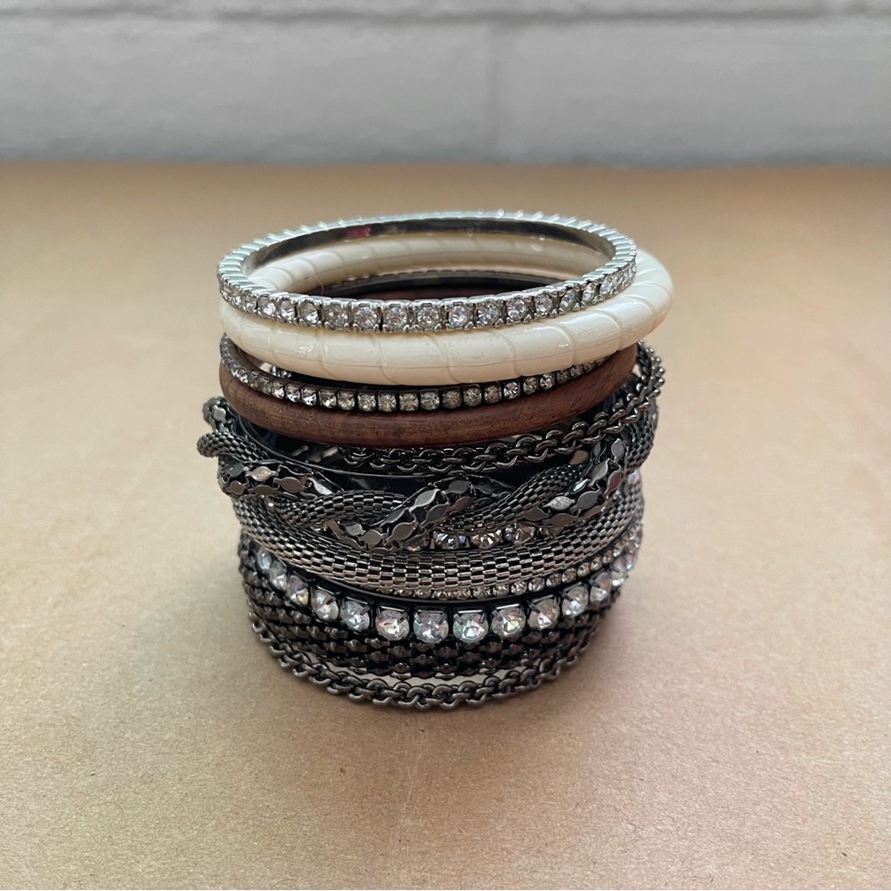 Multi-Tone bangles bracelet set - Picture 3 of 8